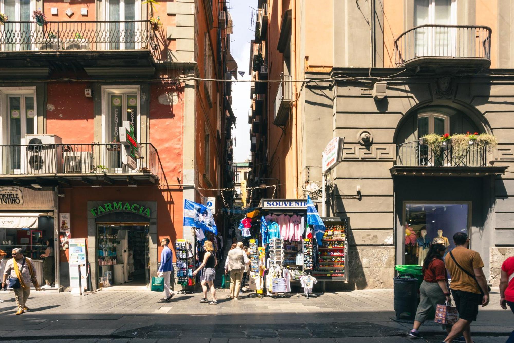 Song House Apartment Centro Storico 7 Pax 那不勒斯 外观 照片