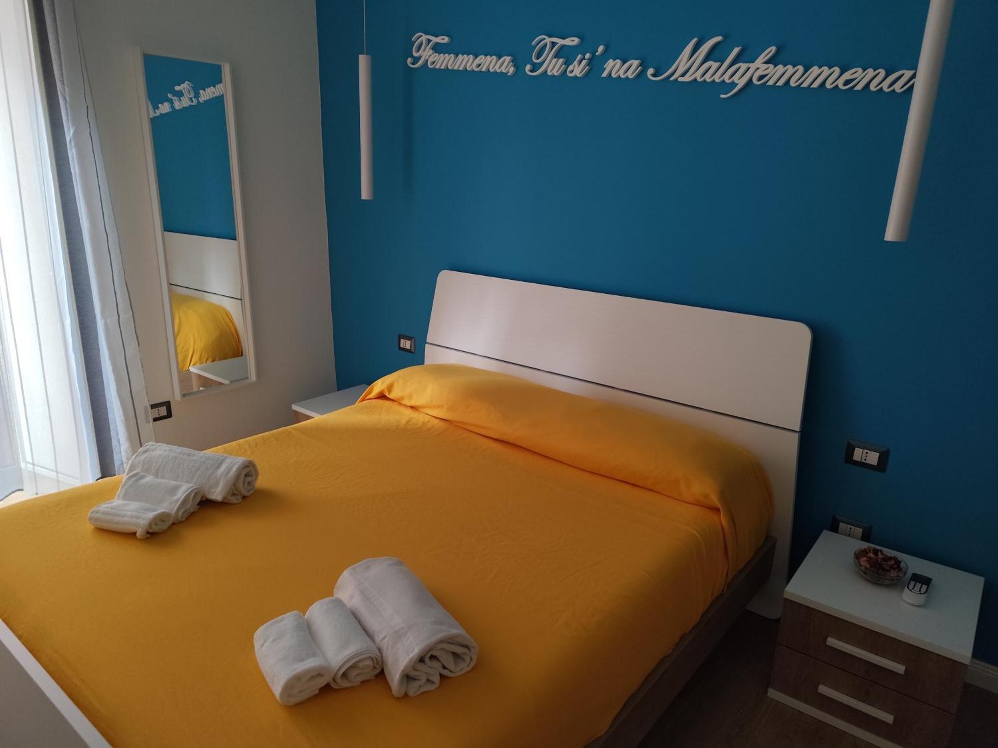 Song House Apartment Centro Storico 7 Pax 那不勒斯 外观 照片